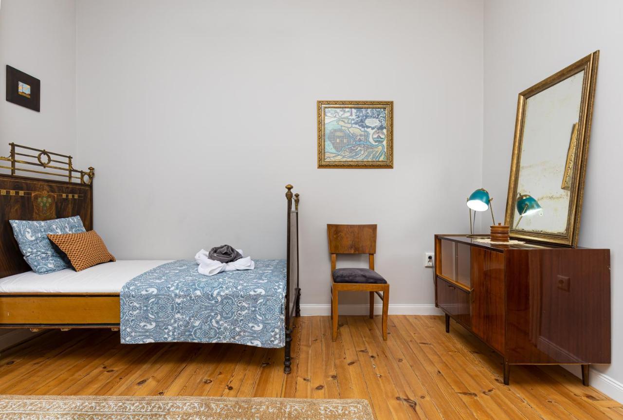 The Old Town Vintage 2-Bedroom Jewel By Flat Mаnager Пловдив Екстериор снимка