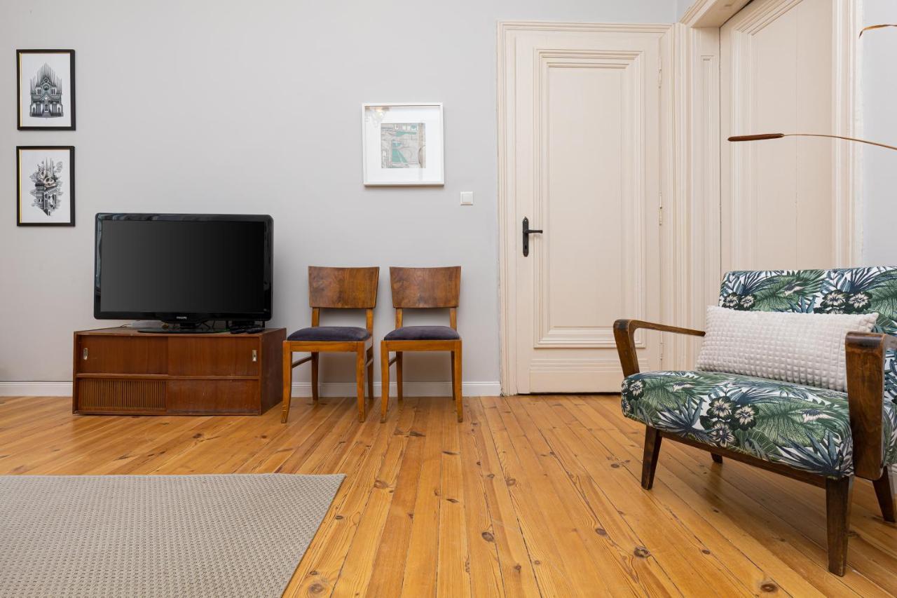 The Old Town Vintage 2-Bedroom Jewel By Flat Mаnager Пловдив Екстериор снимка